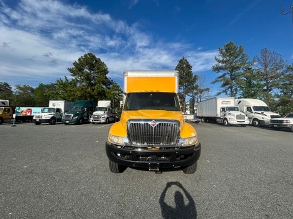 Medium Duty Box Truck-Light and Medium Duty Trucks-International-2021-MV607-Prince George-VA-261,178\n\t\tmiles-$ 24,250 - Image 2