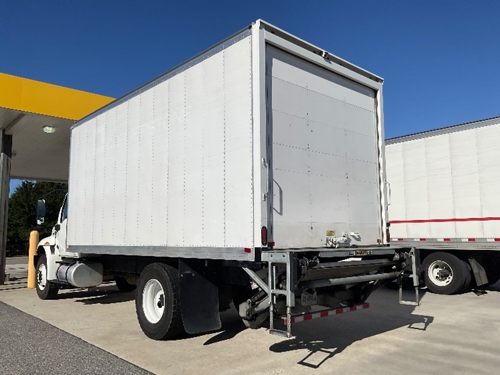 Medium Duty Box Truck-Light and Medium Duty Trucks-International-2021-MV607-Prince George-VA-48,069\n\t\tmiles-$ 63,500 - Image 6
