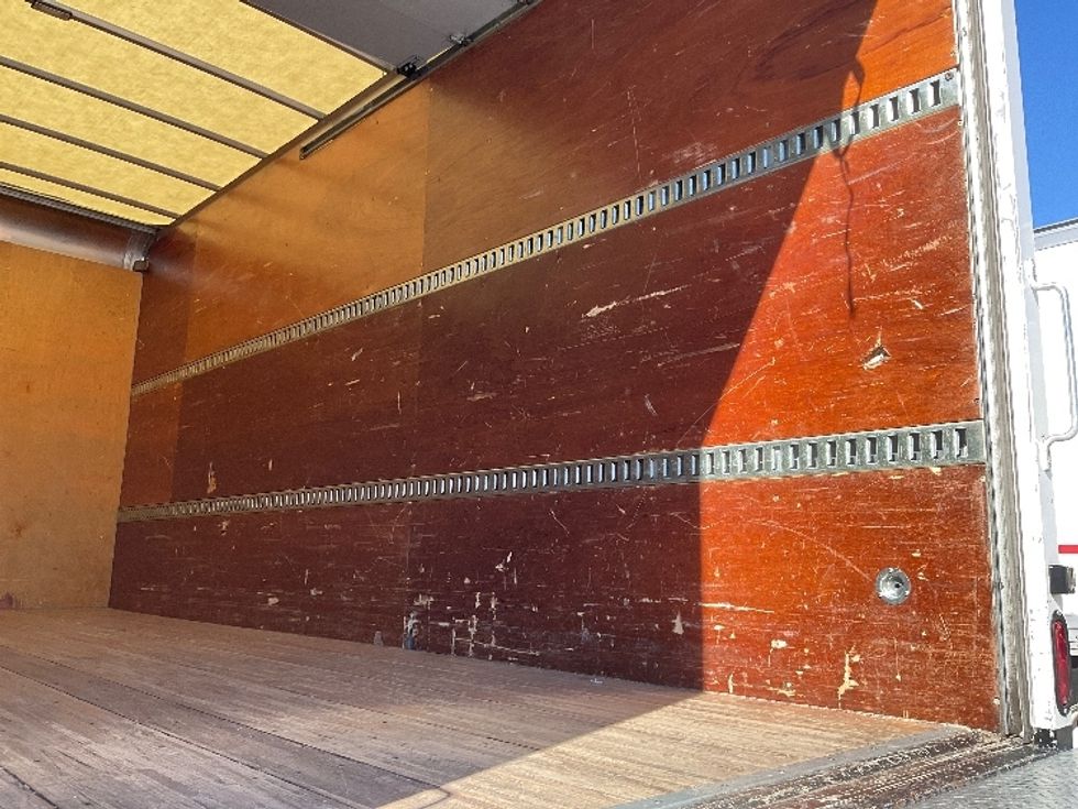 Medium Duty Box Truck-Light and Medium Duty Trucks-International-2021-MV607-Prince George-VA-48,069\n\t\tmiles-$ 63,500 - Image 12