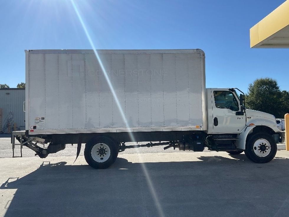 Medium Duty Box Truck-Light and Medium Duty Trucks-International-2021-MV607-Prince George-VA-48,069\n\t\tmiles-$ 63,500 - Image 15