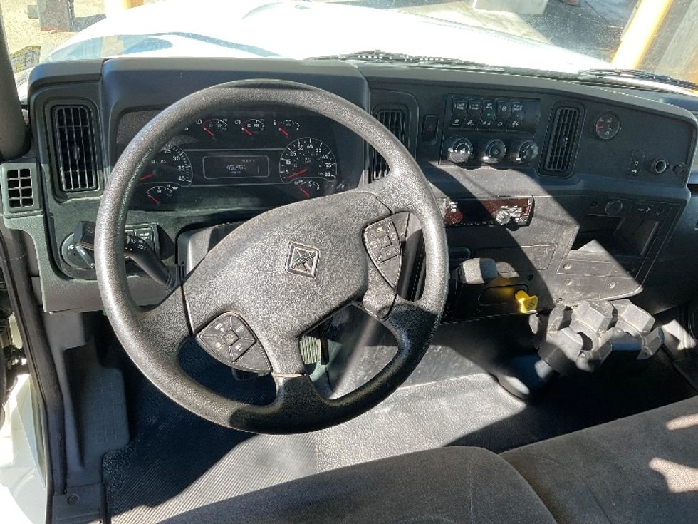 Medium Duty Box Truck-Light and Medium Duty Trucks-International-2021-MV607-Prince George-VA-48,069\n\t\tmiles-$ 63,500 - Image 18