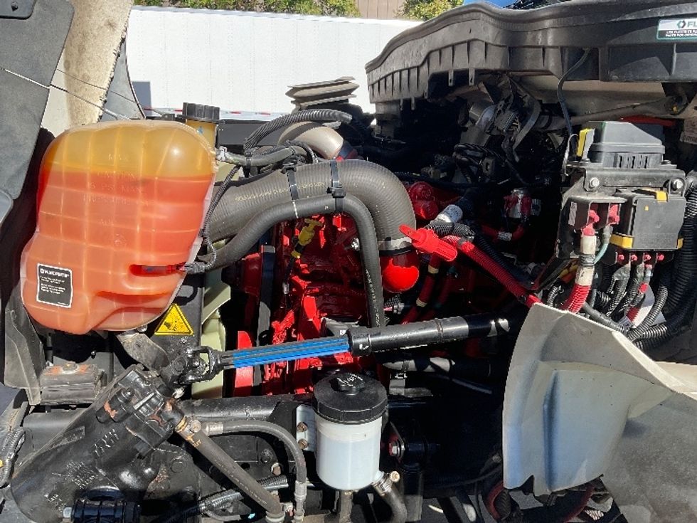 Medium Duty Box Truck-Light and Medium Duty Trucks-International-2021-MV607-Prince George-VA-48,069\n\t\tmiles-$ 63,500 - Image 24