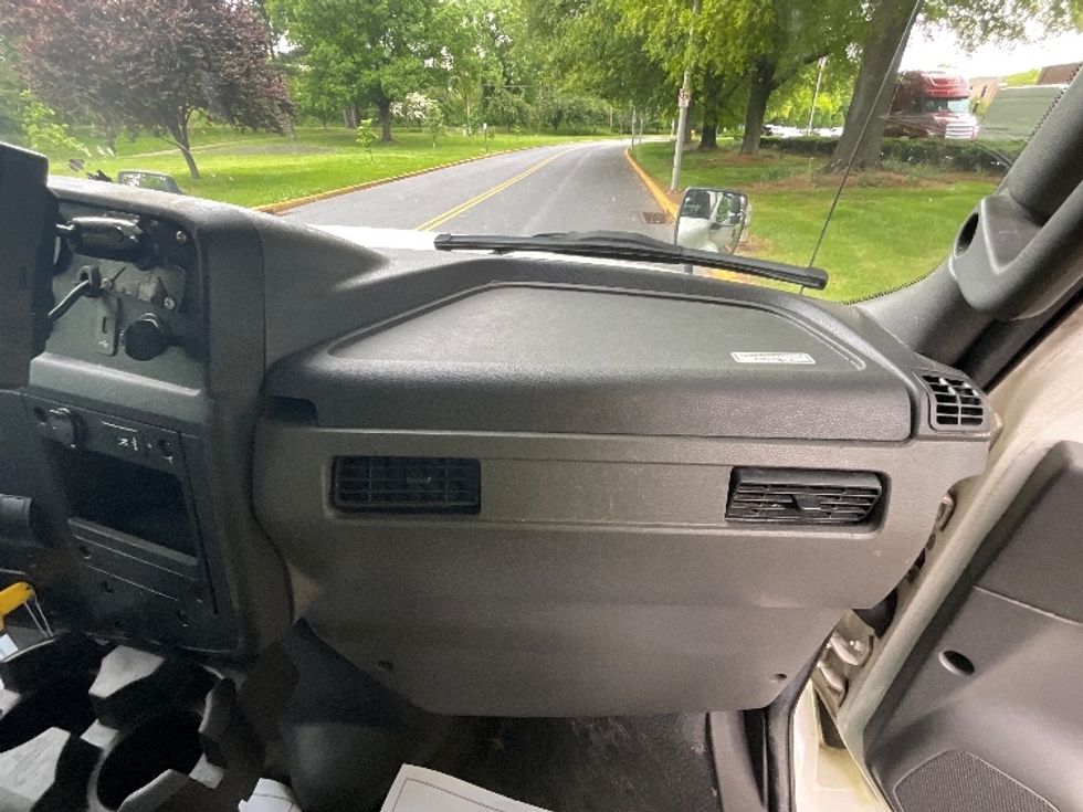 Medium Duty Box Truck-Light and Medium Duty Trucks-International-2021-MV607-Reading-PA-110,356\n\t\tmiles-$ 63,500 - Image 21