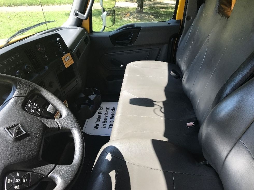 Medium Duty Box Truck-Light and Medium Duty Trucks-International-2021-MV607-Reading-PA-212,441\n\t\tmiles-$ 41,500 - Image 18