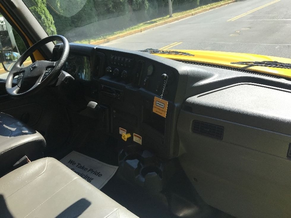 Medium Duty Box Truck-Light and Medium Duty Trucks-International-2021-MV607-Reading-PA-212,441\n\t\tmiles-$ 41,500 - Image 20