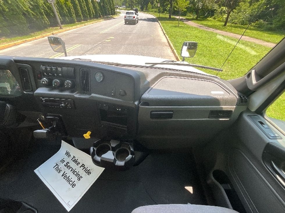 Medium Duty Box Truck-Light and Medium Duty Trucks-International-2021-MV607-Reading-PA-260,570\n\t\tmiles-$ 35,250 - Image 20