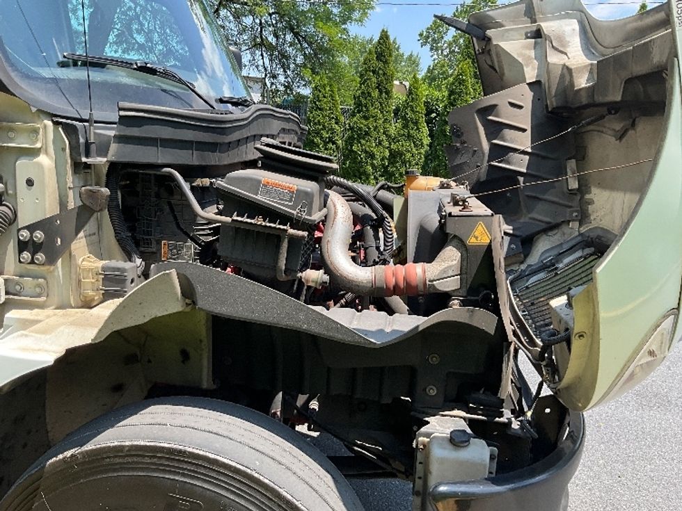 Medium Duty Box Truck-Light and Medium Duty Trucks-International-2021-MV607-Reading-PA-260,570\n\t\tmiles-$ 35,250 - Image 22