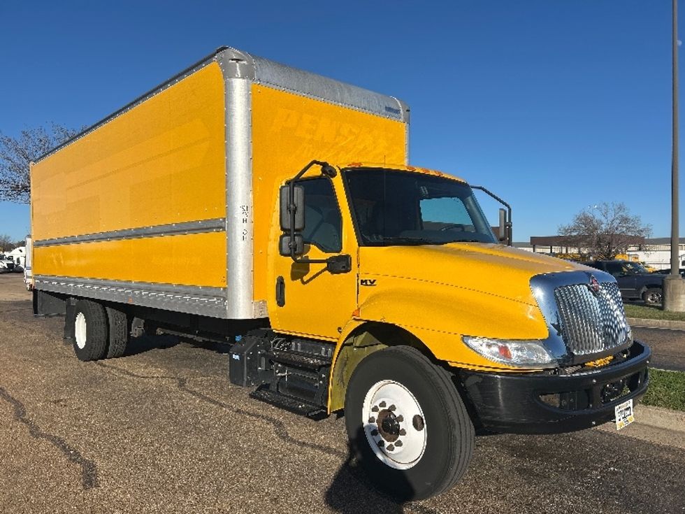 Medium Duty Box Truck-Light and Medium Duty Trucks-International-2021-MV607-Richland-MS-209,485\n\t\tmiles-$ 41,000 - Image 1