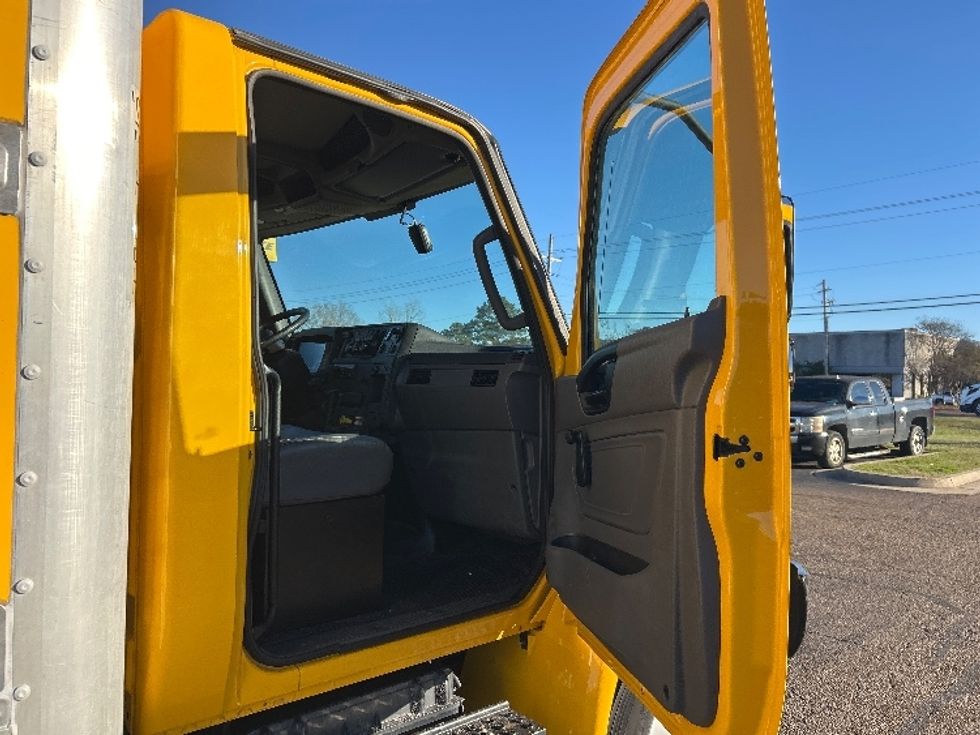 Medium Duty Box Truck-Light and Medium Duty Trucks-International-2021-MV607-Richland-MS-209,485\n\t\tmiles-$ 41,000 - Image 20