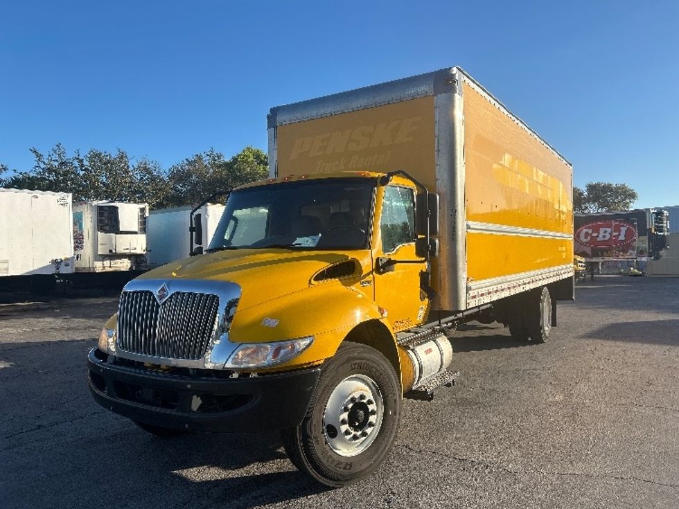 Medium Duty Box Truck-Light and Medium Duty Trucks-International-2021-MV607-Riviera Beach-FL-194,292\n\t\tmiles-$ 43,000 - Image 3