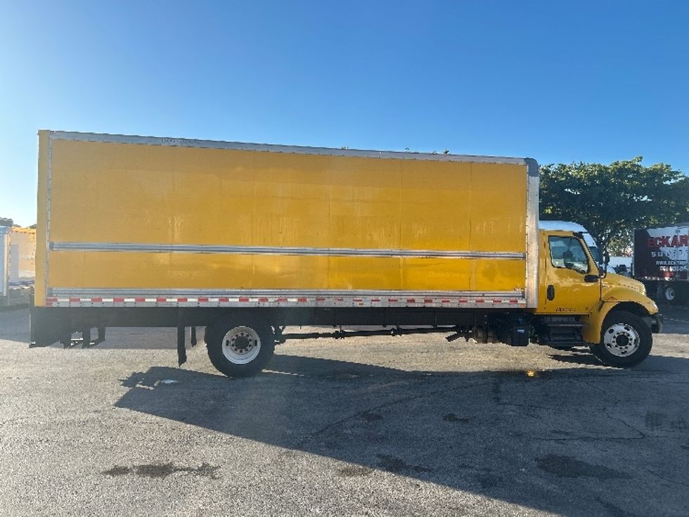 Medium Duty Box Truck-Light and Medium Duty Trucks-International-2021-MV607-Riviera Beach-FL-194,292\n\t\tmiles-$ 43,000 - Image 14