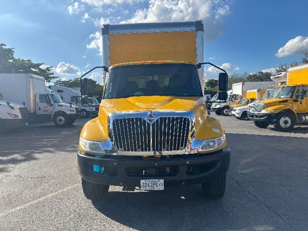 Medium Duty Box Truck-Light and Medium Duty Trucks-International-2021-MV607-Riviera Beach-FL-217,662\n\t\tmiles-$ 39,750 - Image 2
