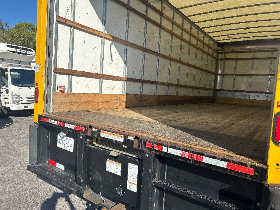 Medium Duty Box Truck-Light and Medium Duty Trucks-International-2021-MV607-Riviera Beach-FL-217,662\n\t\tmiles-$ 39,750 - Image 11