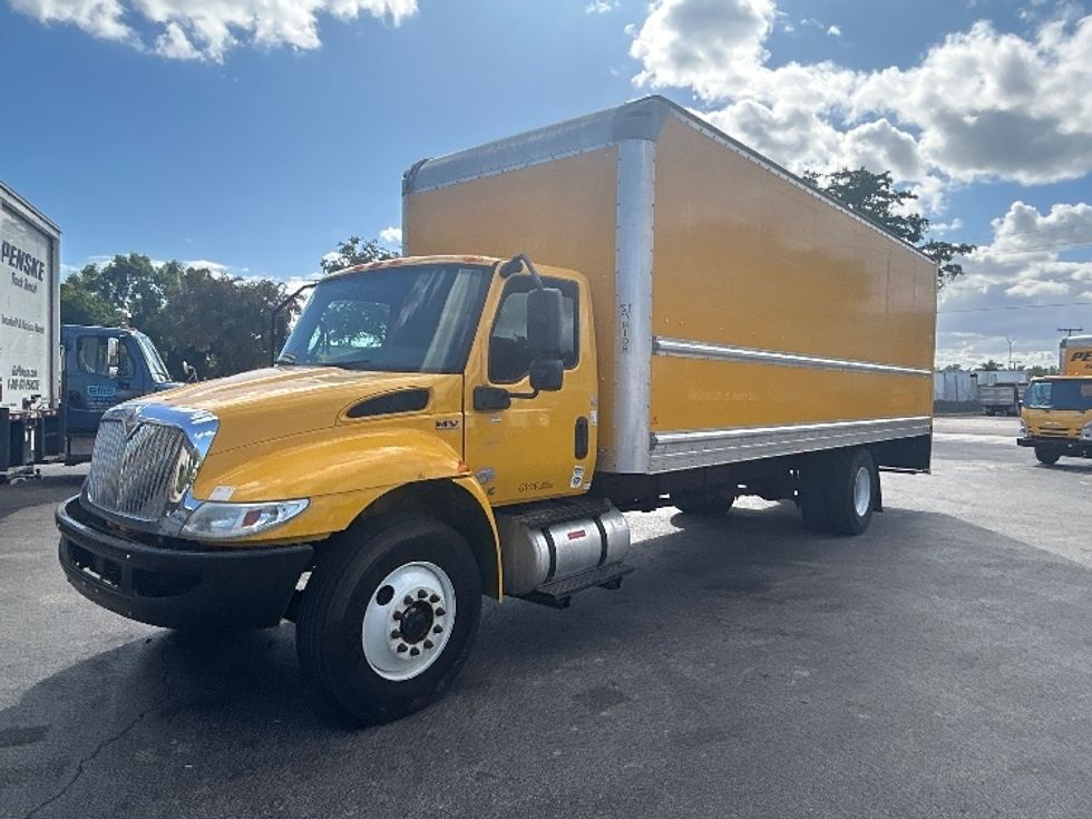Medium Duty Box Truck-Light and Medium Duty Trucks-International-2021-MV607-Riviera Beach-FL-241,947\n\t\tmiles-$ 33,500 - Image 3