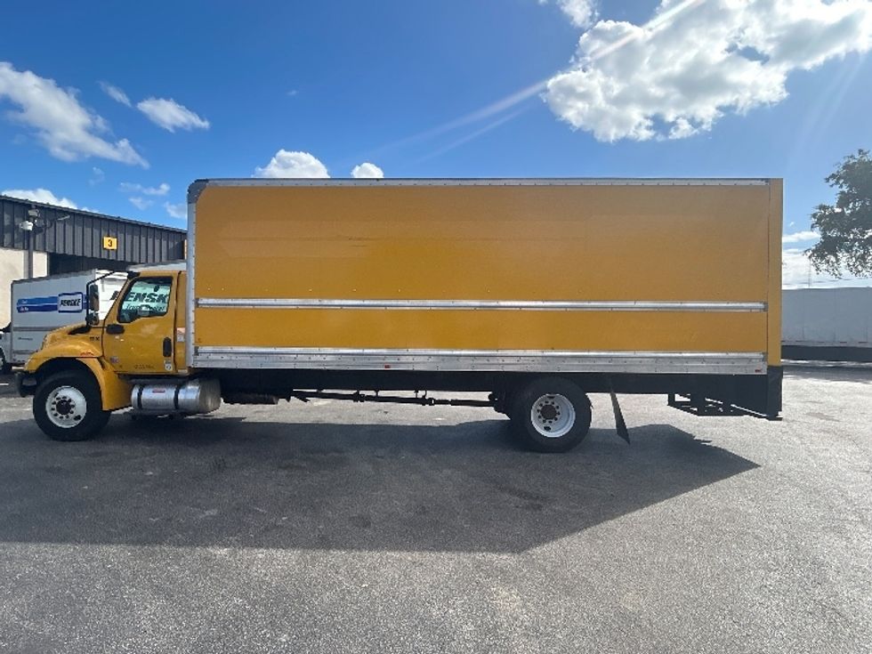 Medium Duty Box Truck-Light and Medium Duty Trucks-International-2021-MV607-Riviera Beach-FL-241,947\n\t\tmiles-$ 33,500 - Image 4