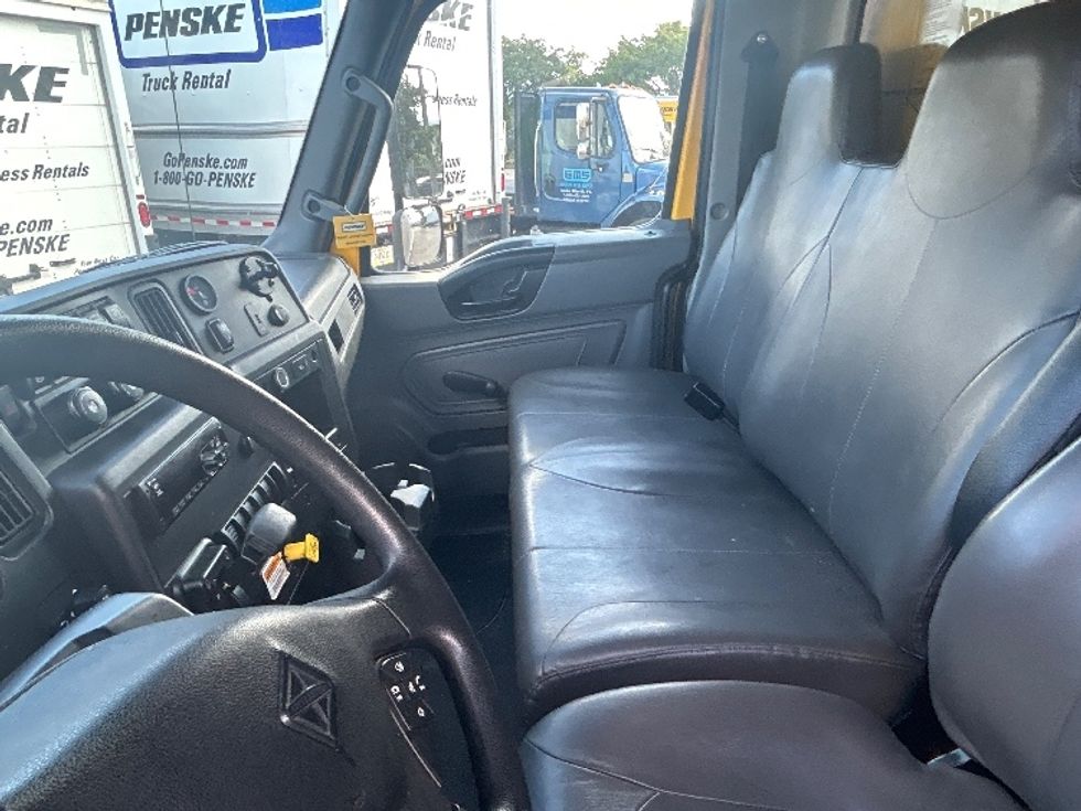 Medium Duty Box Truck-Light and Medium Duty Trucks-International-2021-MV607-Riviera Beach-FL-241,947\n\t\tmiles-$ 33,500 - Image 18