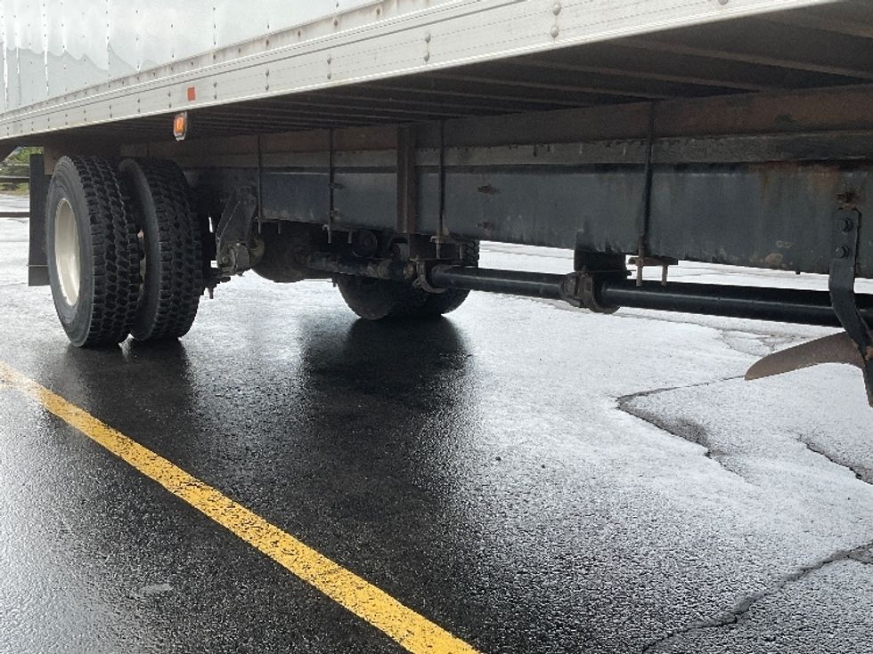 Medium Duty Box Truck-Light and Medium Duty Trucks-International-2021-MV607-Rochester-NY-157,574\n\t\tmiles-$ 42,250 - Image 14