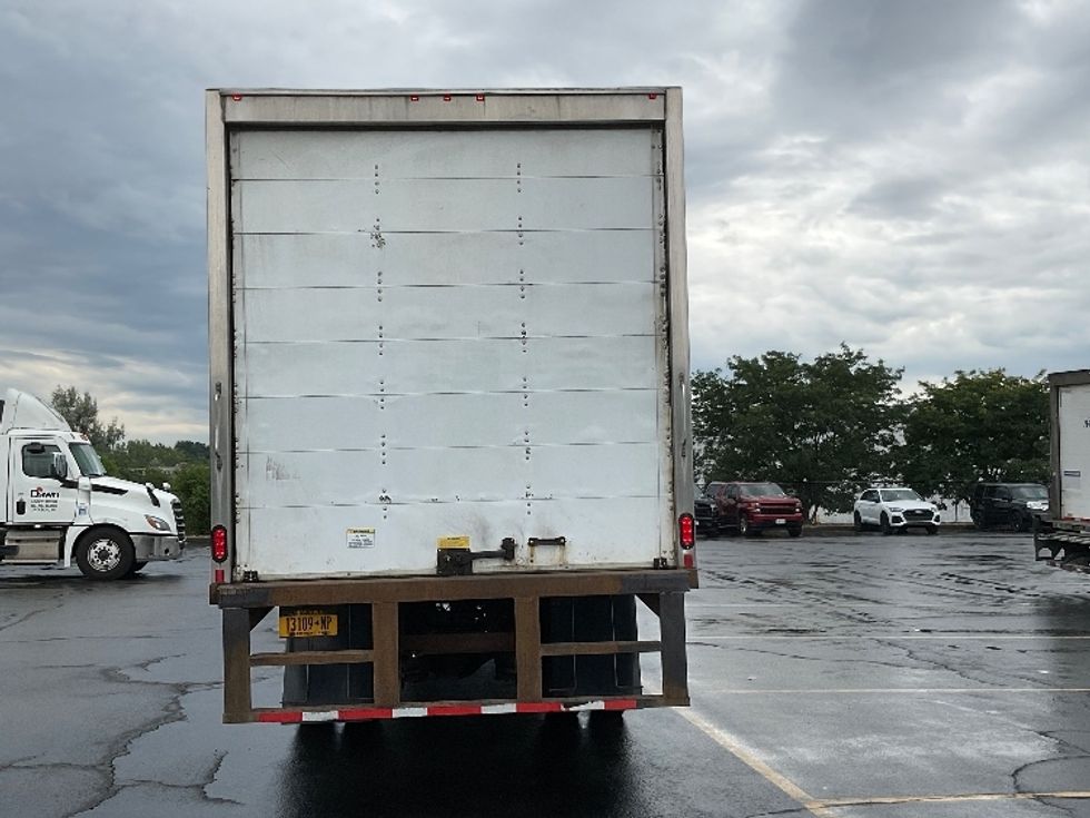 Medium Duty Box Truck-Light and Medium Duty Trucks-International-2021-MV607-Rochester-NY-157,574\n\t\tmiles-$ 42,250 - Image 7