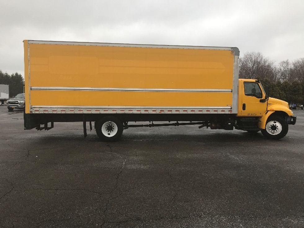 Medium Duty Box Truck-Light and Medium Duty Trucks-International-2021-MV607-Rochester-NY-200,646\n\t\tmiles-$ 41,000 - Image 14