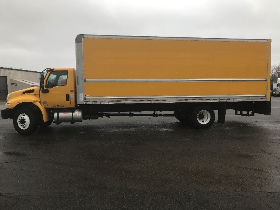 Medium Duty Box Truck-Light and Medium Duty Trucks-International-2021-MV607-Rochester-NY-200,646\n\t\tmiles-$ 41,000 - Image 4