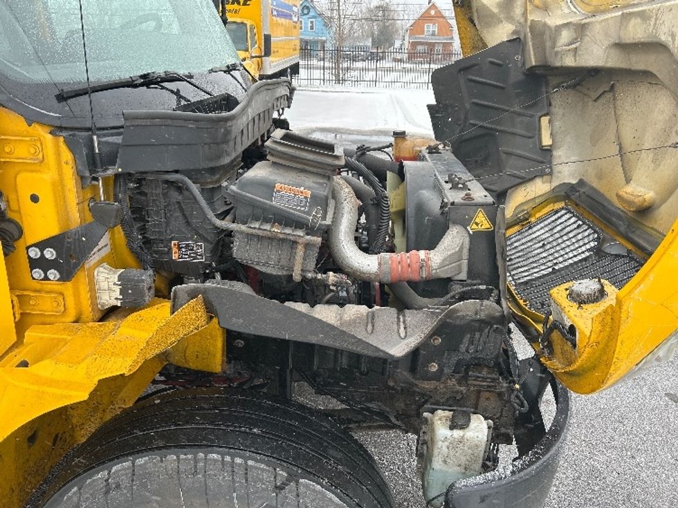 Medium Duty Box Truck-Light and Medium Duty Trucks-International-2021-MV607-Rochester-NY-224,526\n\t\tmiles-$ 38,750 - Image 22