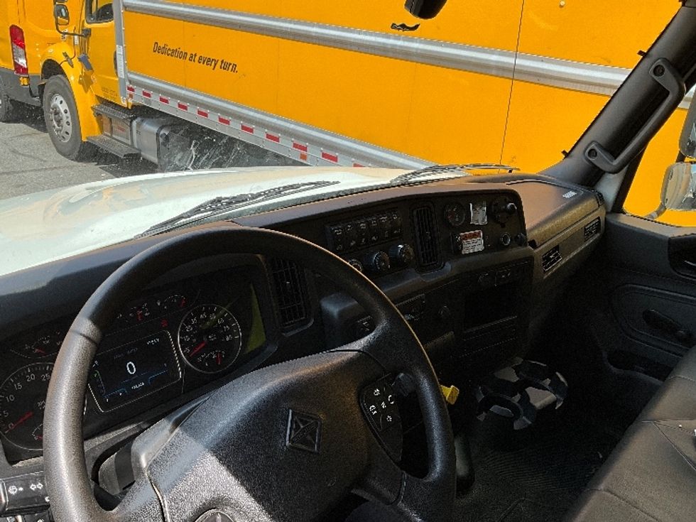 Medium Duty Box Truck-Light and Medium Duty Trucks-International-2021-MV607-Rockville-MD-153,357\n\t\tmiles-$ 59,250 - Image 15