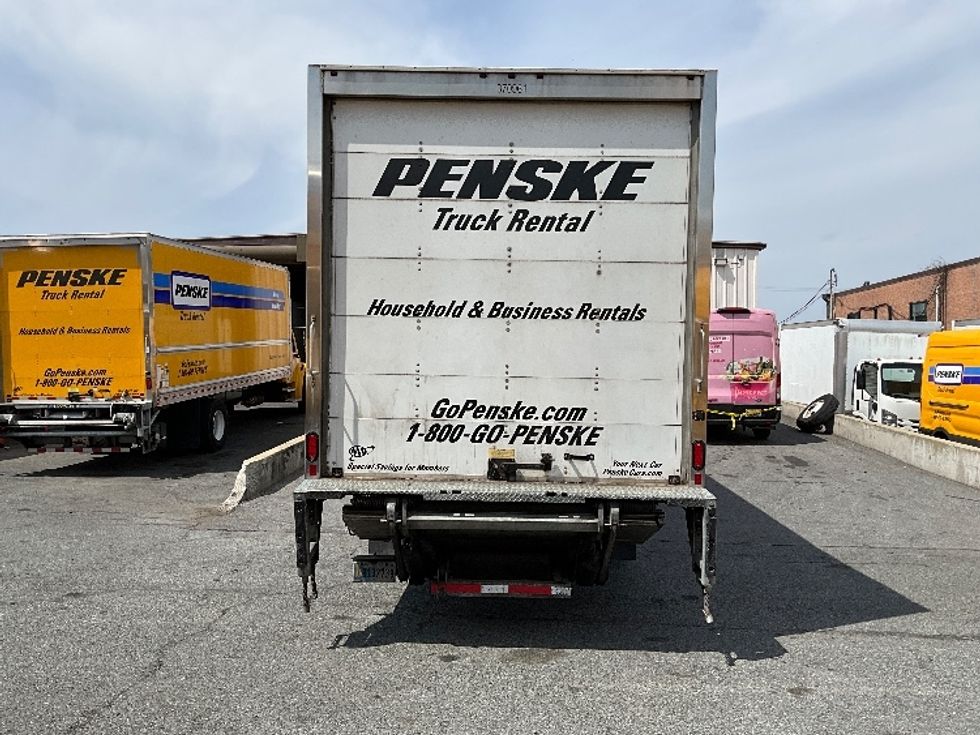 Medium Duty Box Truck-Light and Medium Duty Trucks-International-2021-MV607-Rockville-MD-153,357\n\t\tmiles-$ 59,250 - Image 7