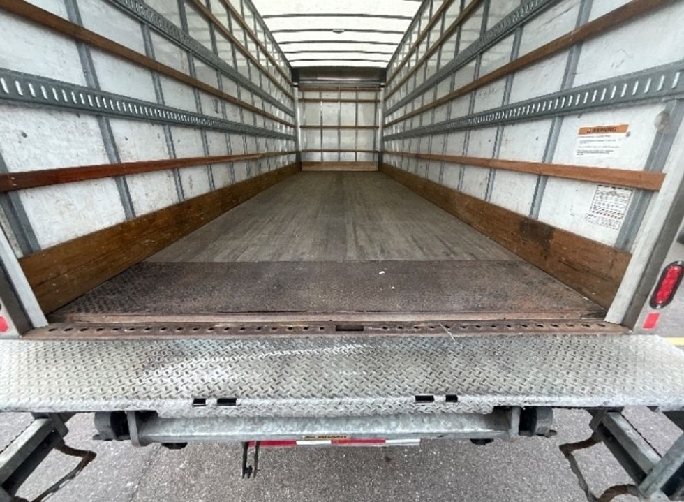 Medium Duty Box Truck-Light and Medium Duty Trucks-International-2021-MV607-Rockville-MD-153,357\n\t\tmiles-$ 59,250 - Image 8