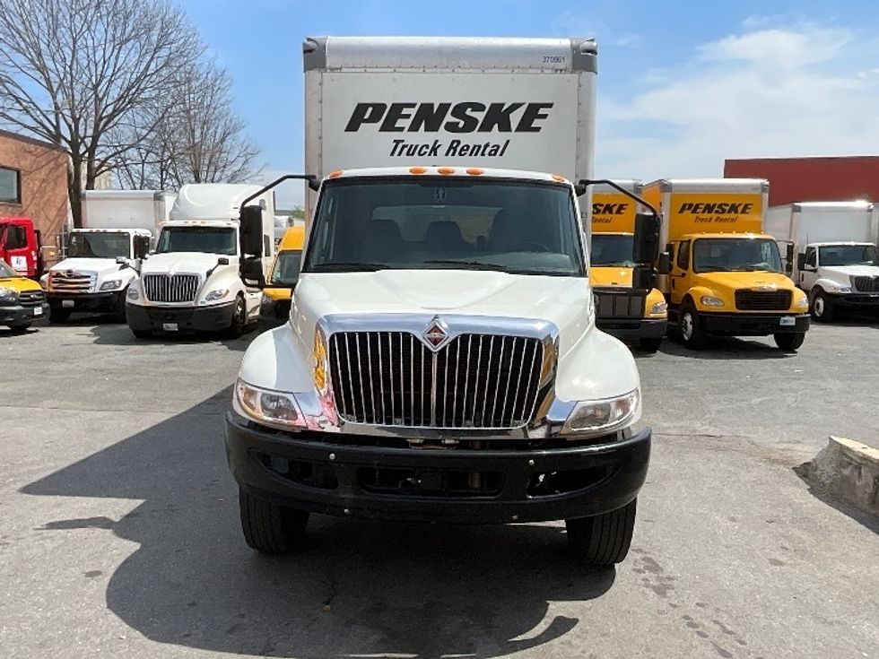 Medium Duty Box Truck-Light and Medium Duty Trucks-International-2021-MV607-Rockville-MD-155,068\n\t\tmiles-$ 49,750 - Image 2
