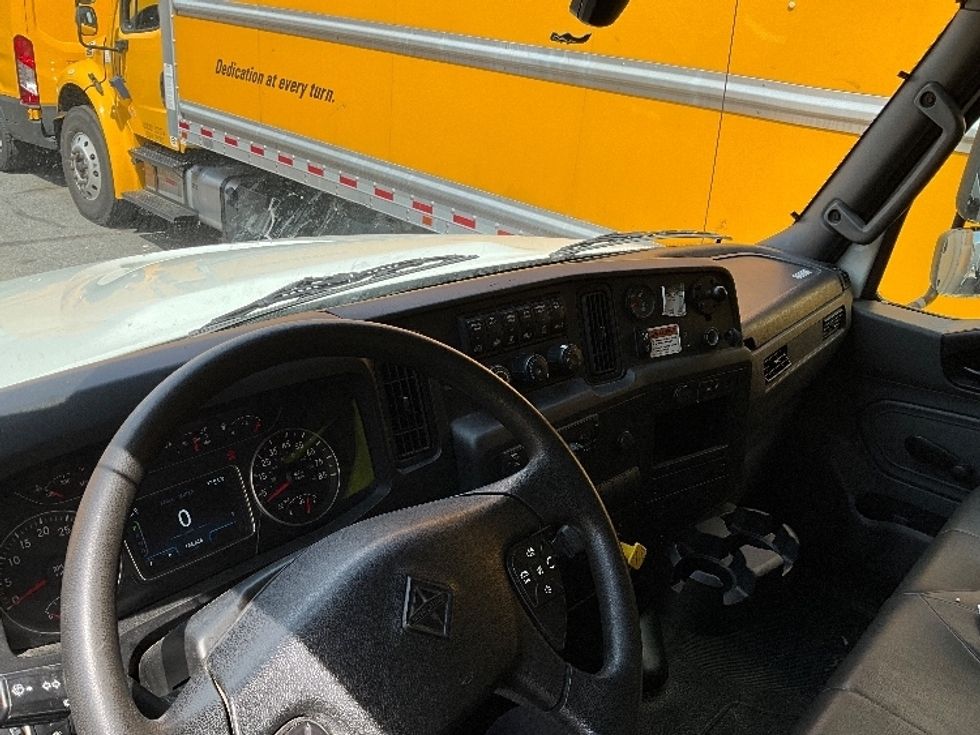 Medium Duty Box Truck-Light and Medium Duty Trucks-International-2021-MV607-Rockville-MD-155,068\n\t\tmiles-$ 49,750 - Image 21
