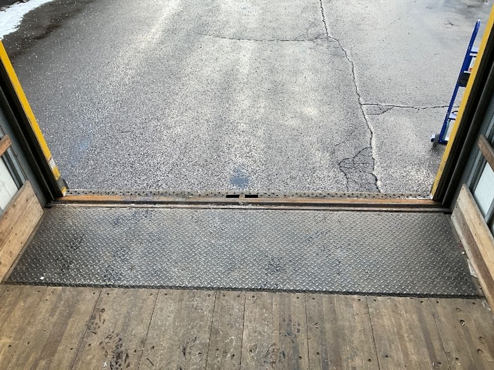 Medium Duty Box Truck-Light and Medium Duty Trucks-International-2021-MV607-Romulus-MI-220,972\n\t\tmiles-$ 34,750 - Image 10