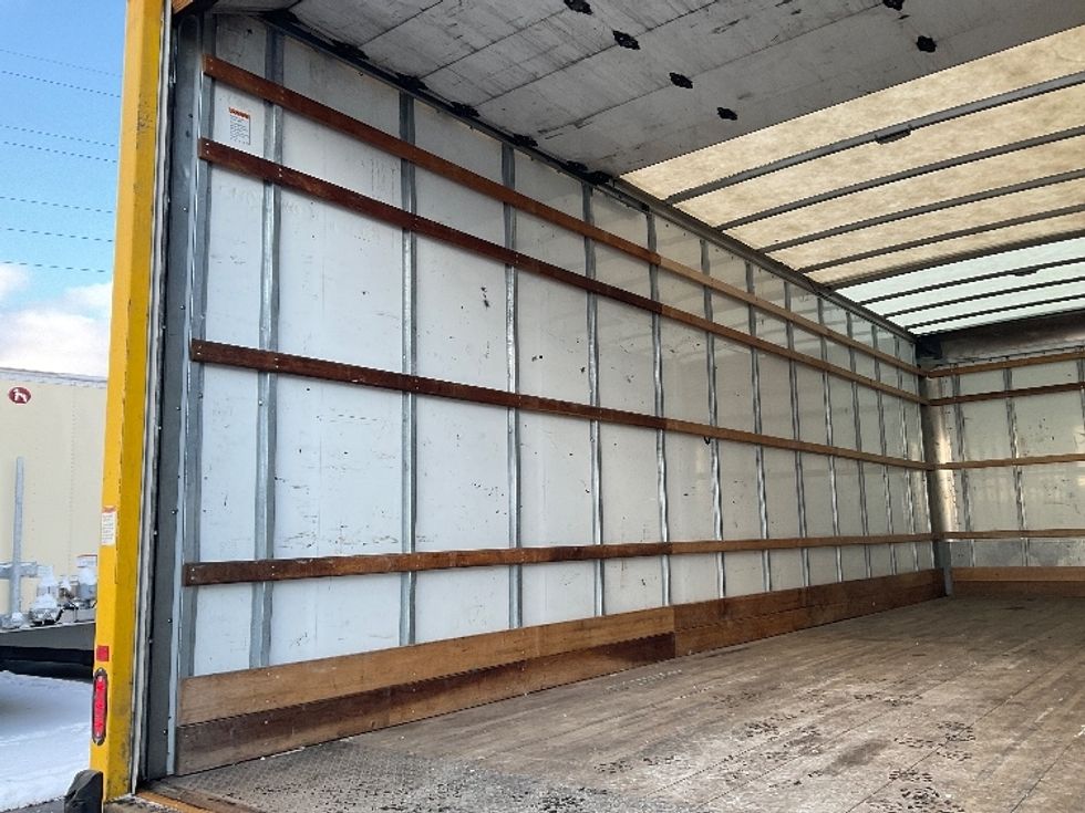 Medium Duty Box Truck-Light and Medium Duty Trucks-International-2021-MV607-Romulus-MI-220,972\n\t\tmiles-$ 34,750 - Image 11