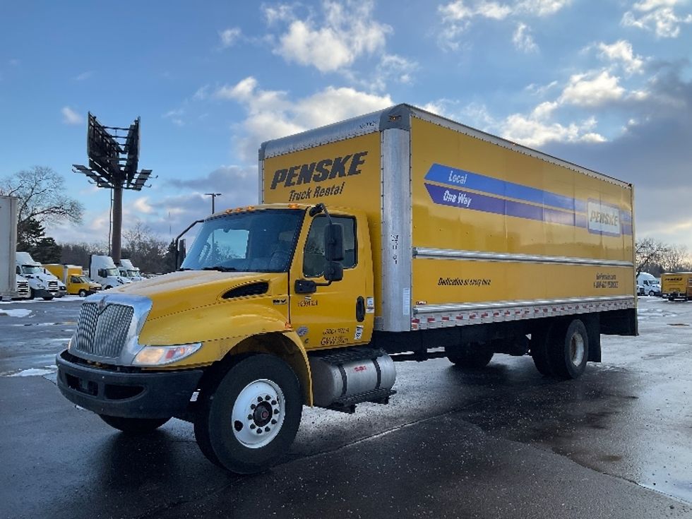 Medium Duty Box Truck-Light and Medium Duty Trucks-International-2021-MV607-Romulus-MI-220,972\n\t\tmiles-$ 34,750 - Image 3