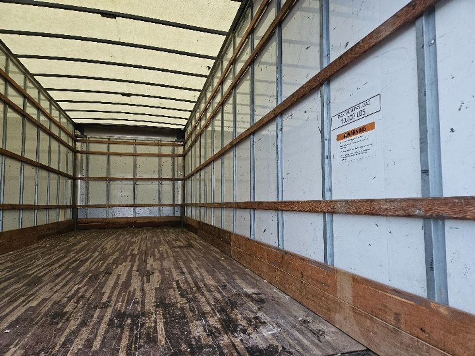 Medium Duty Box Truck-Light and Medium Duty Trucks-International-2021-MV607-Roseville-MN-218,948\n\t\tmiles-$ 37,250 - Image 12
