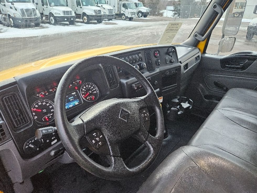 Medium Duty Box Truck-Light and Medium Duty Trucks-International-2021-MV607-Roseville-MN-218,948\n\t\tmiles-$ 37,250 - Image 17