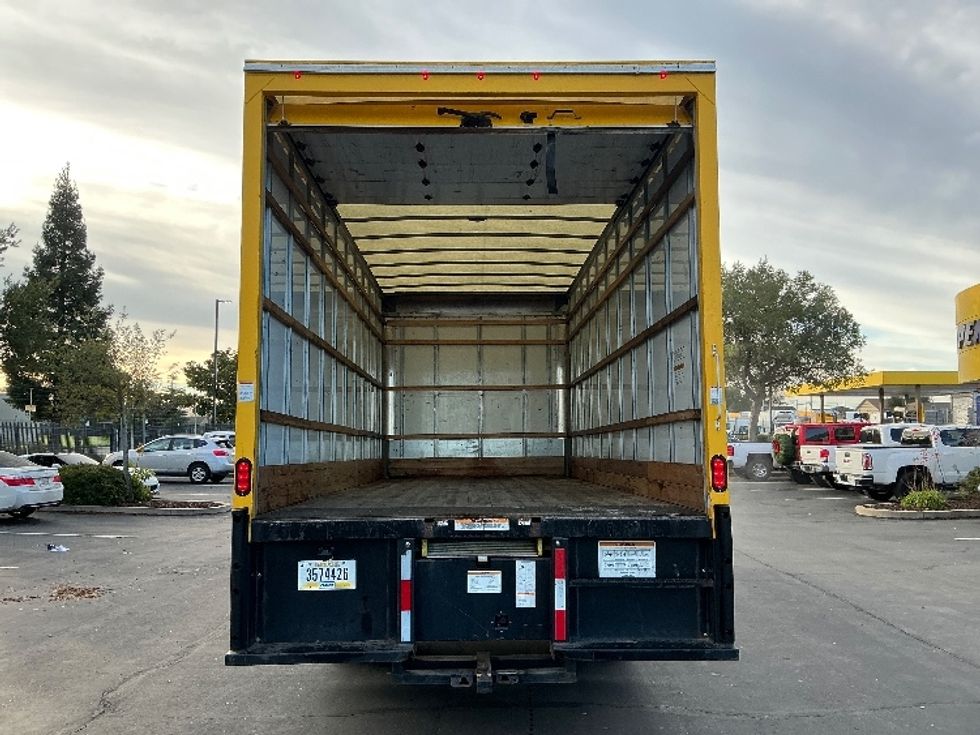 Medium Duty Box Truck-Light and Medium Duty Trucks-International-2021-MV607-Sacramento-CA-152,055\n\t\tmiles-$ 43,000 - Image 8
