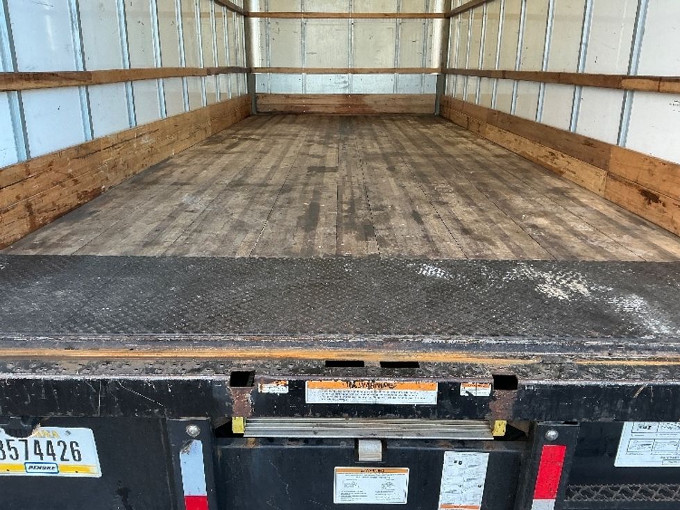 Medium Duty Box Truck-Light and Medium Duty Trucks-International-2021-MV607-Sacramento-CA-152,055\n\t\tmiles-$ 43,000 - Image 9