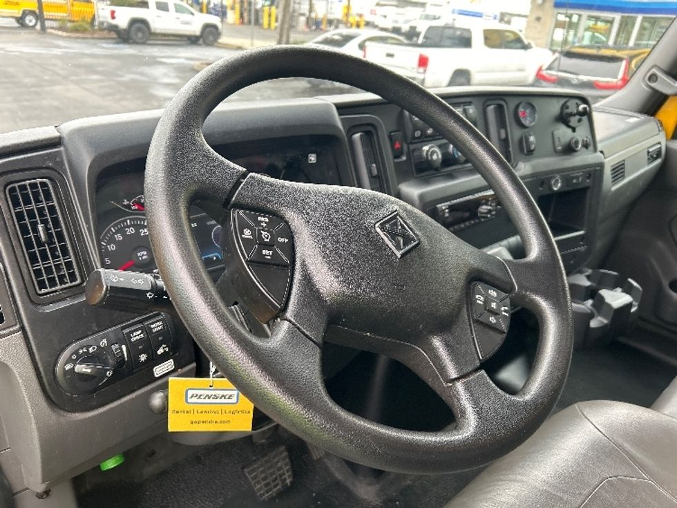 Medium Duty Box Truck-Light and Medium Duty Trucks-International-2021-MV607-Sacramento-CA-188,505\n\t\tmiles-$ 42,750 - Image 16
