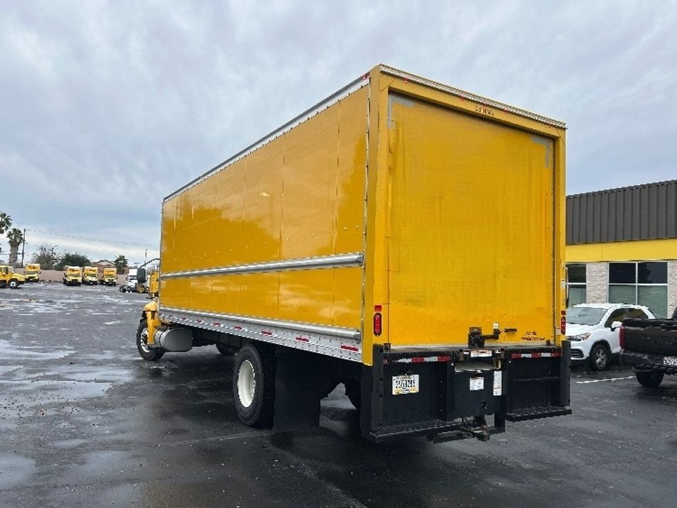 Medium Duty Box Truck-Light and Medium Duty Trucks-International-2021-MV607-Sacramento-CA-188,505\n\t\tmiles-$ 42,750 - Image 6