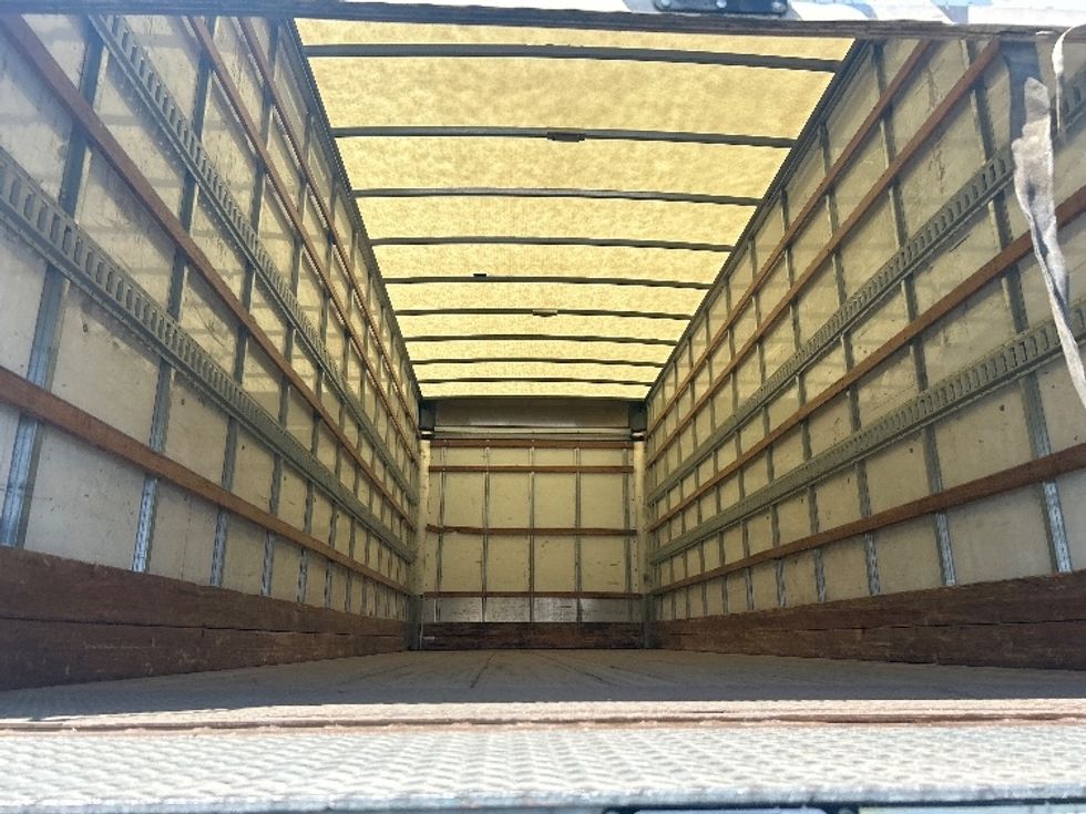 Medium Duty Box Truck-Light and Medium Duty Trucks-International-2021-MV607-Sacramento-CA-189,460\n\t\tmiles-$ 53,750 - Image 8