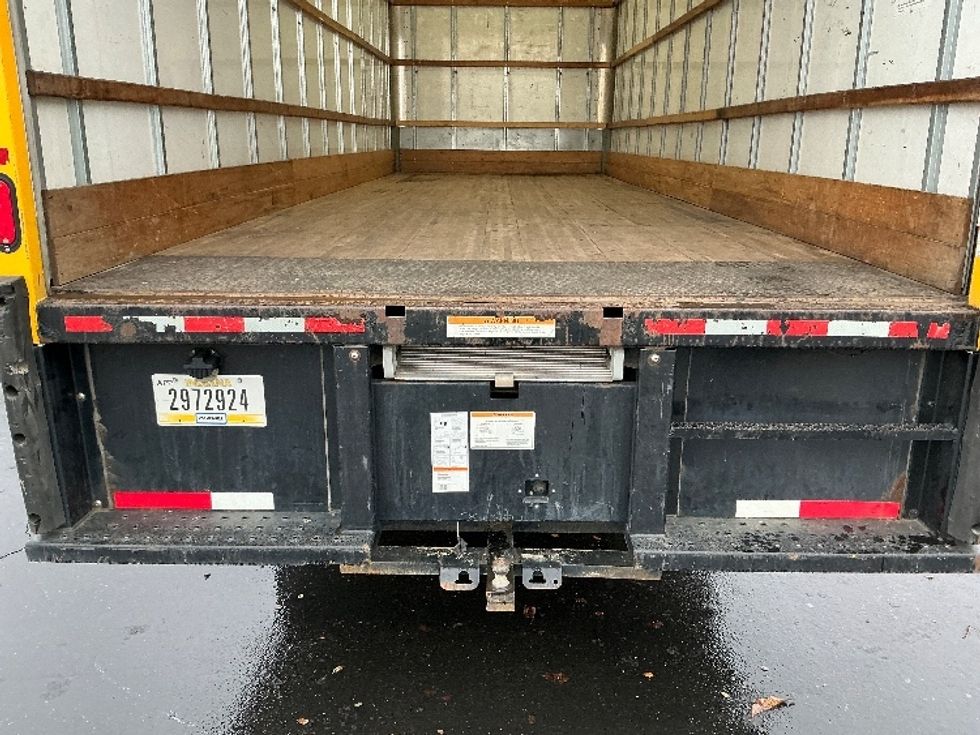 Medium Duty Box Truck-Light and Medium Duty Trucks-International-2021-MV607-Sacramento-CA-190,696\n\t\tmiles-$ 43,500 - Image 10