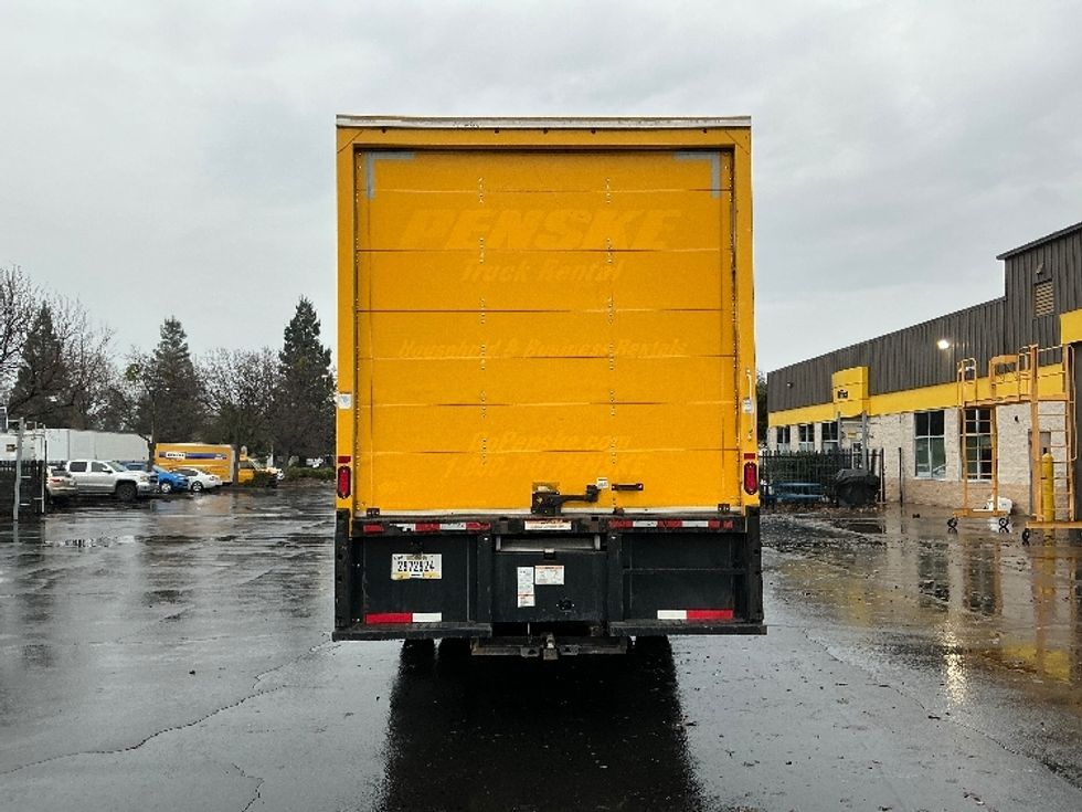 Medium Duty Box Truck-Light and Medium Duty Trucks-International-2021-MV607-Sacramento-CA-190,696\n\t\tmiles-$ 43,500 - Image 7
