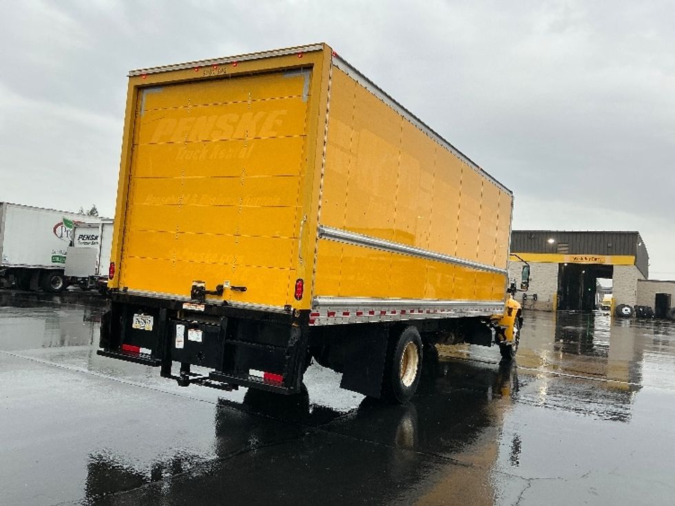 Medium Duty Box Truck-Light and Medium Duty Trucks-International-2021-MV607-Sacramento-CA-193,703\n\t\tmiles-$ 43,250 - Image 13