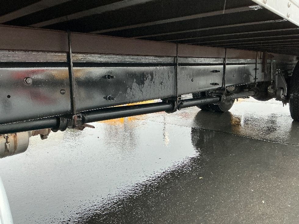 Medium Duty Box Truck-Light and Medium Duty Trucks-International-2021-MV607-Sacramento-CA-193,703\n\t\tmiles-$ 43,250 - Image 5