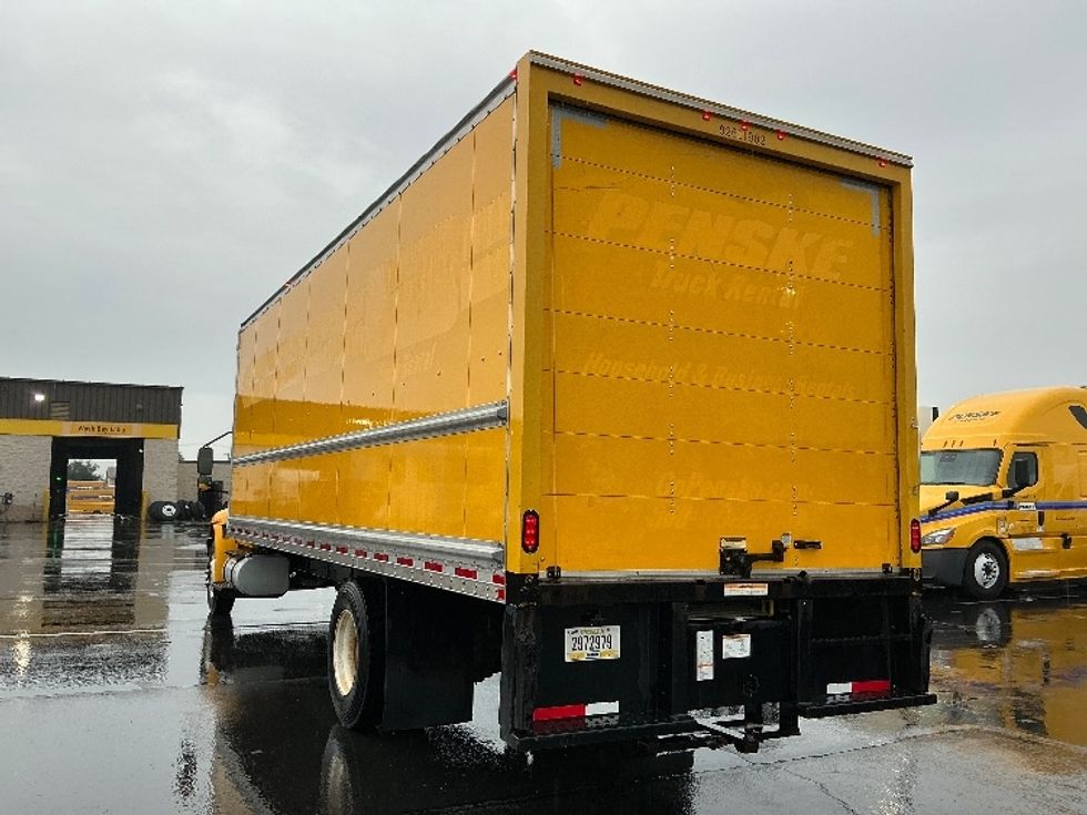 Medium Duty Box Truck-Light and Medium Duty Trucks-International-2021-MV607-Sacramento-CA-193,703\n\t\tmiles-$ 43,250 - Image 6