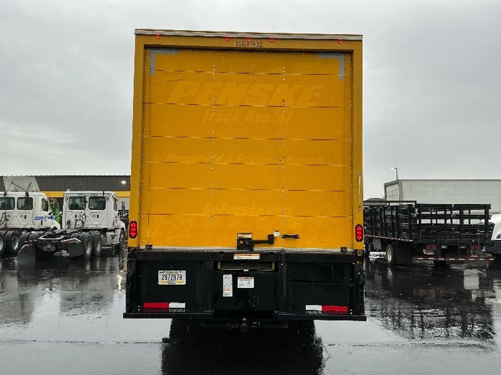 Medium Duty Box Truck-Light and Medium Duty Trucks-International-2021-MV607-Sacramento-CA-193,703\n\t\tmiles-$ 43,250 - Image 7