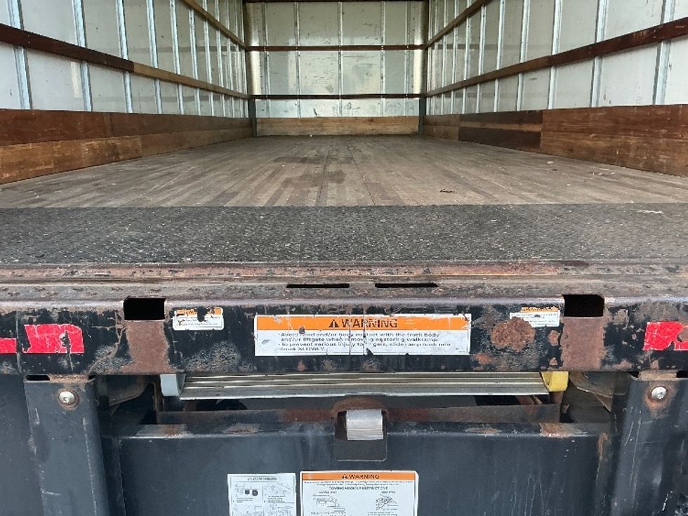 Medium Duty Box Truck-Light and Medium Duty Trucks-International-2021-MV607-Sacramento-CA-198,259\n\t\tmiles-$ 42,500 - Image 10