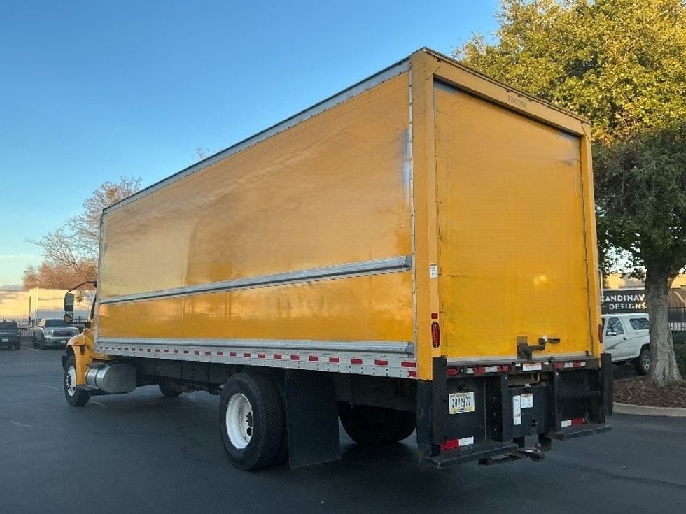 Medium Duty Box Truck-Light and Medium Duty Trucks-International-2021-MV607-Sacramento-CA-198,259\n\t\tmiles-$ 42,500 - Image 6