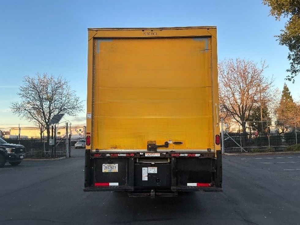 Medium Duty Box Truck-Light and Medium Duty Trucks-International-2021-MV607-Sacramento-CA-198,259\n\t\tmiles-$ 42,500 - Image 7