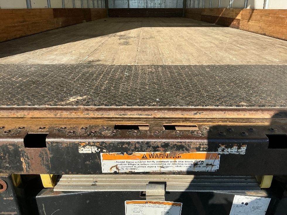 Medium Duty Box Truck-Light and Medium Duty Trucks-International-2021-MV607-Sacramento-CA-224,858\n\t\tmiles-$ 37,750 - Image 10